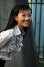 石琼璘 